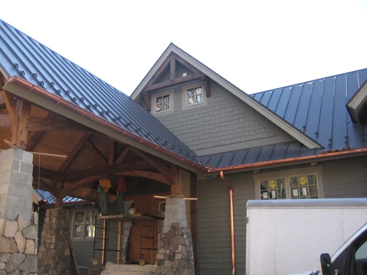 Craftsman Roofing team delivering quality roofing work in Northlake
